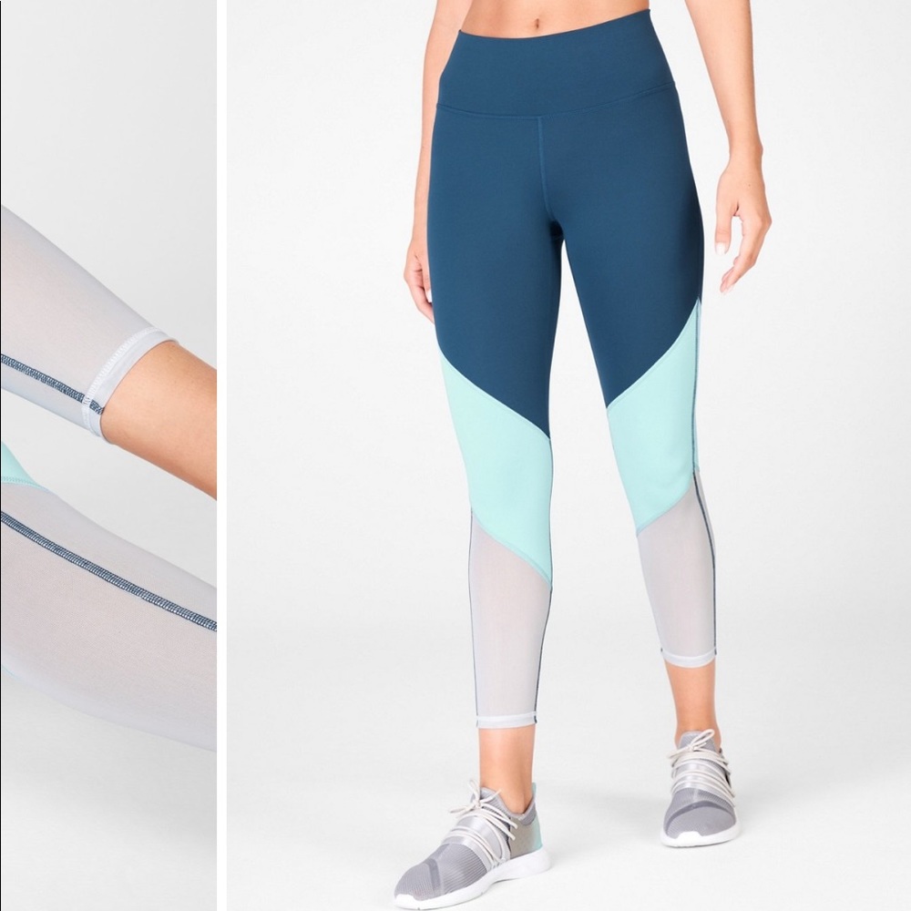 Nwot Fabletics Color Block High-Waist Leggings Si… - image 2